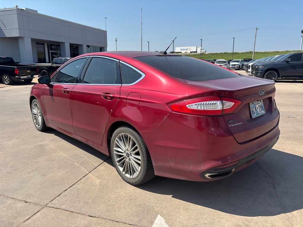 Used 2016 Ford Fusion SE w/ Equipment Group 202A FWD image 4