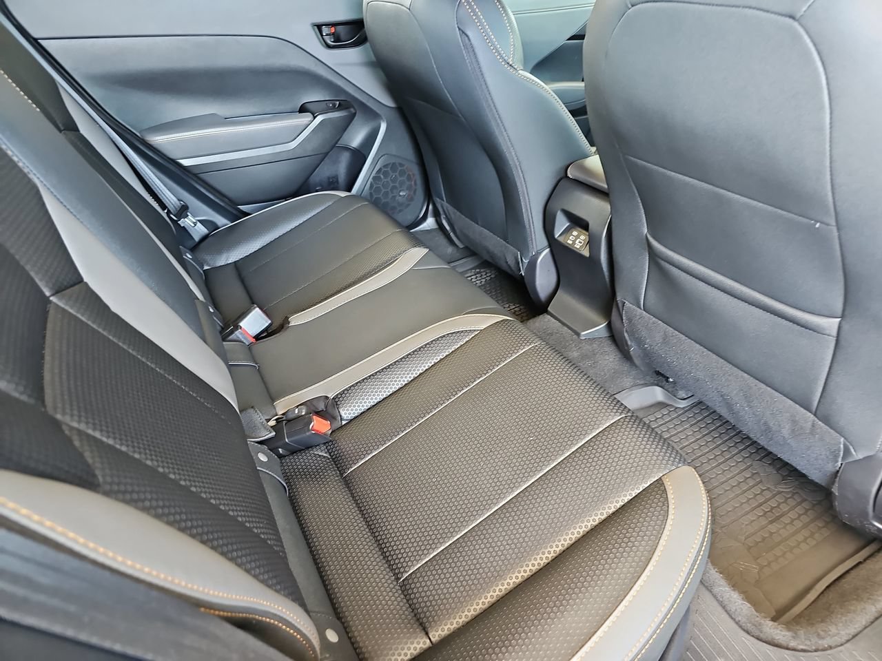 Certified 2025 Subaru Crosstrek 2.5i Wilderness w/ Crosstrek Mirror Package AWD/4WD image 14