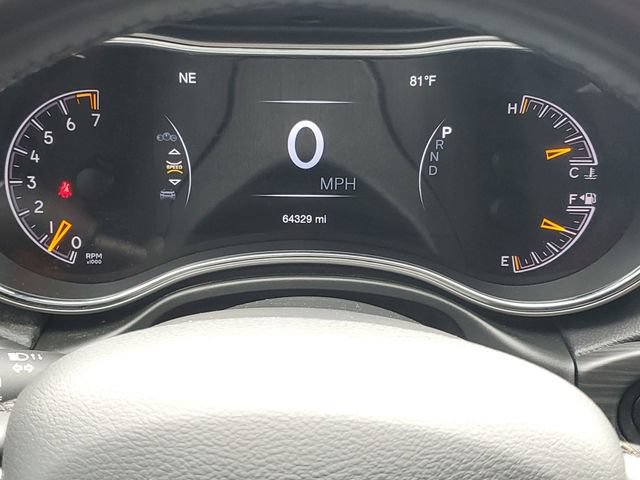 Used 2021 Jeep Grand Cherokee Altitude AWD/4WD image 21