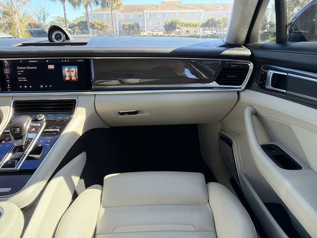 Used 2018 Porsche Panamera Turbo Executive image 18