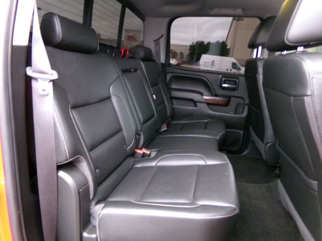 Used 2017 GMC Sierra 2500 SLT w/ Duramax Plus Package image 13