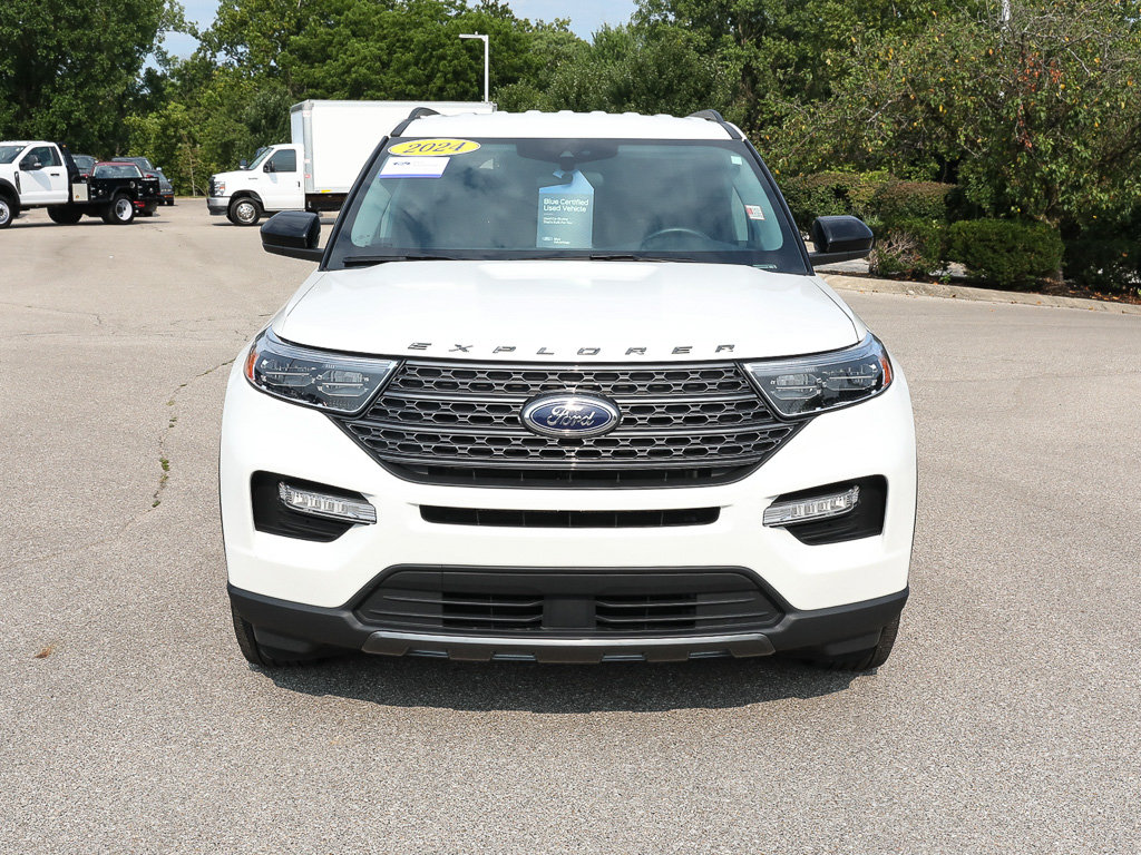 Certified 2024 Ford Explorer XLT w/ Equipment Group 202A AWD/4WD image 11