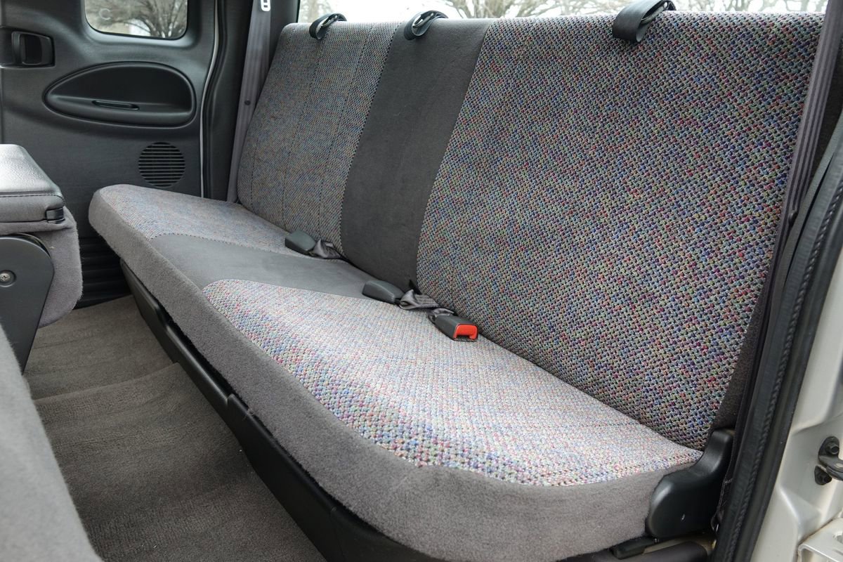 Used 2002 Dodge Ram 2500 Truck SLT image 12