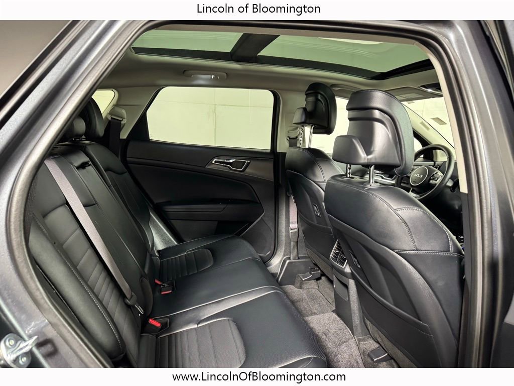 Used 2025 Kia Sportage SX Prestige image 17