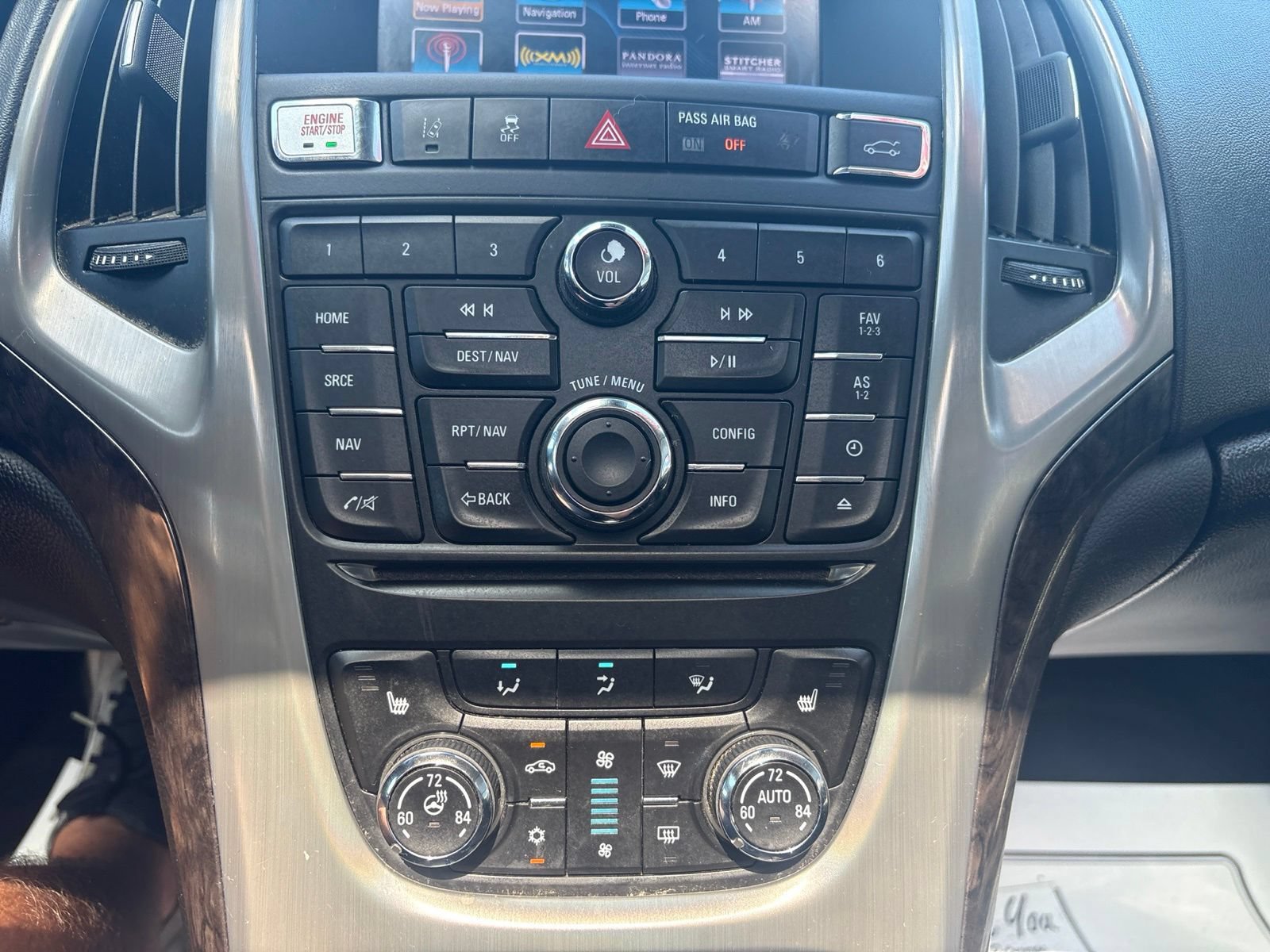 Used 2015 Buick Verano Leather w/ Experience Buick Package FWD image 29