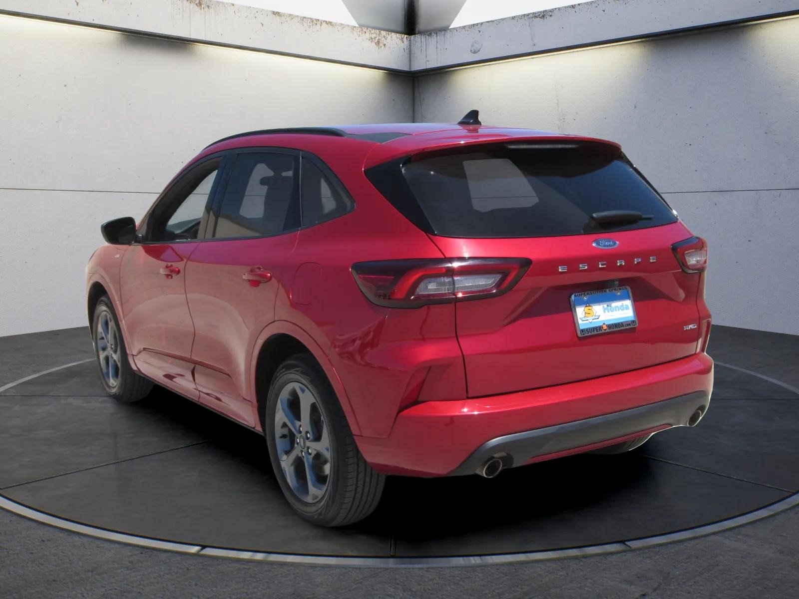 Used 2024 Ford Escape ST-Line AWD/4WD image 6