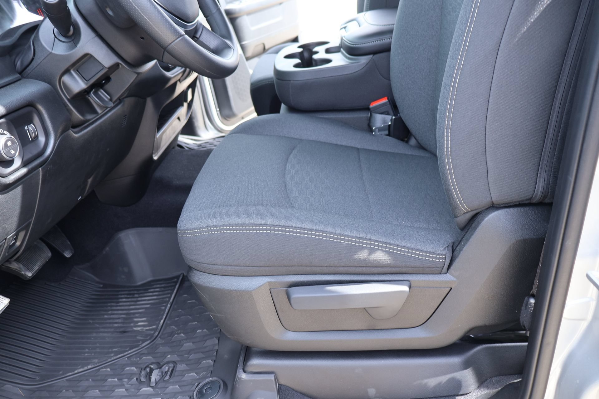 New 2026 RAM 2500 Warlock AWD/4WD image 11