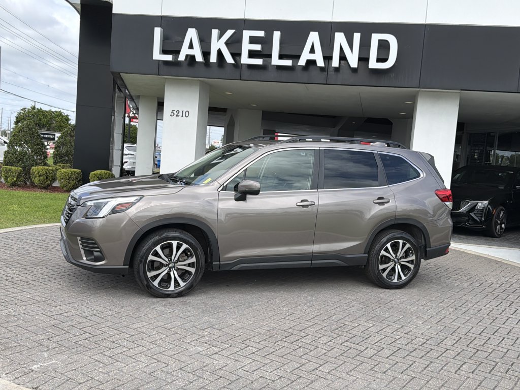 Certified 2023 Subaru Forester Limited AWD/4WD image 2