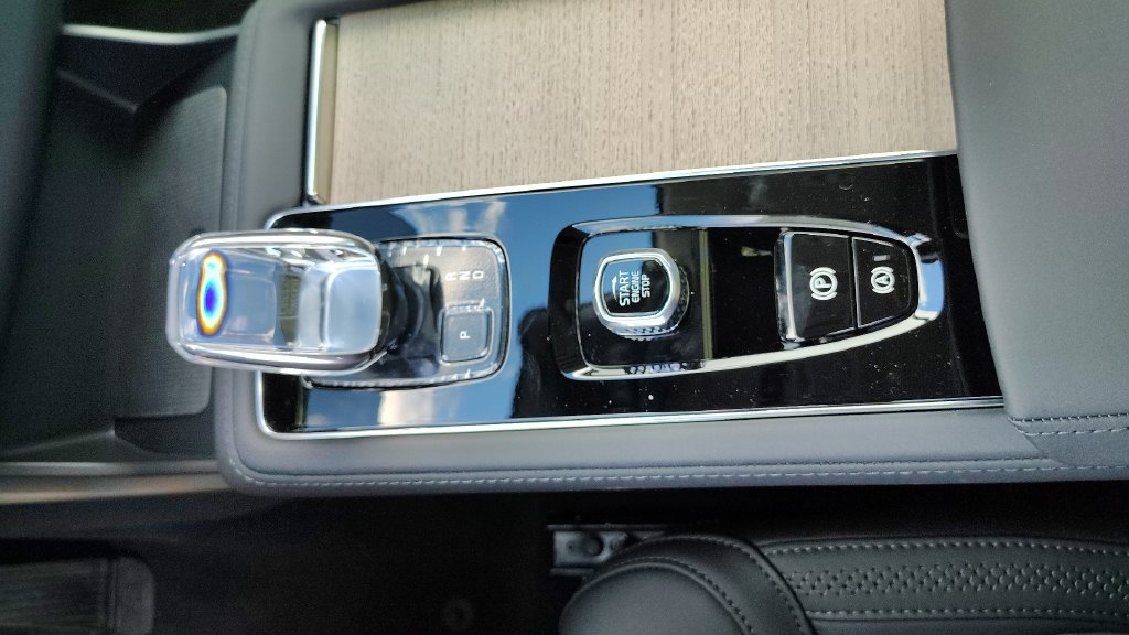 New 2026 Volvo XC90 B6 Plus AWD/4WD image 23