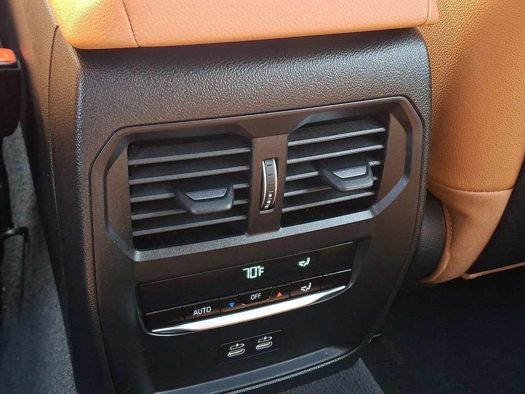 Used 2025 BMW i4 xDrive40i w/ Premium Package image 10