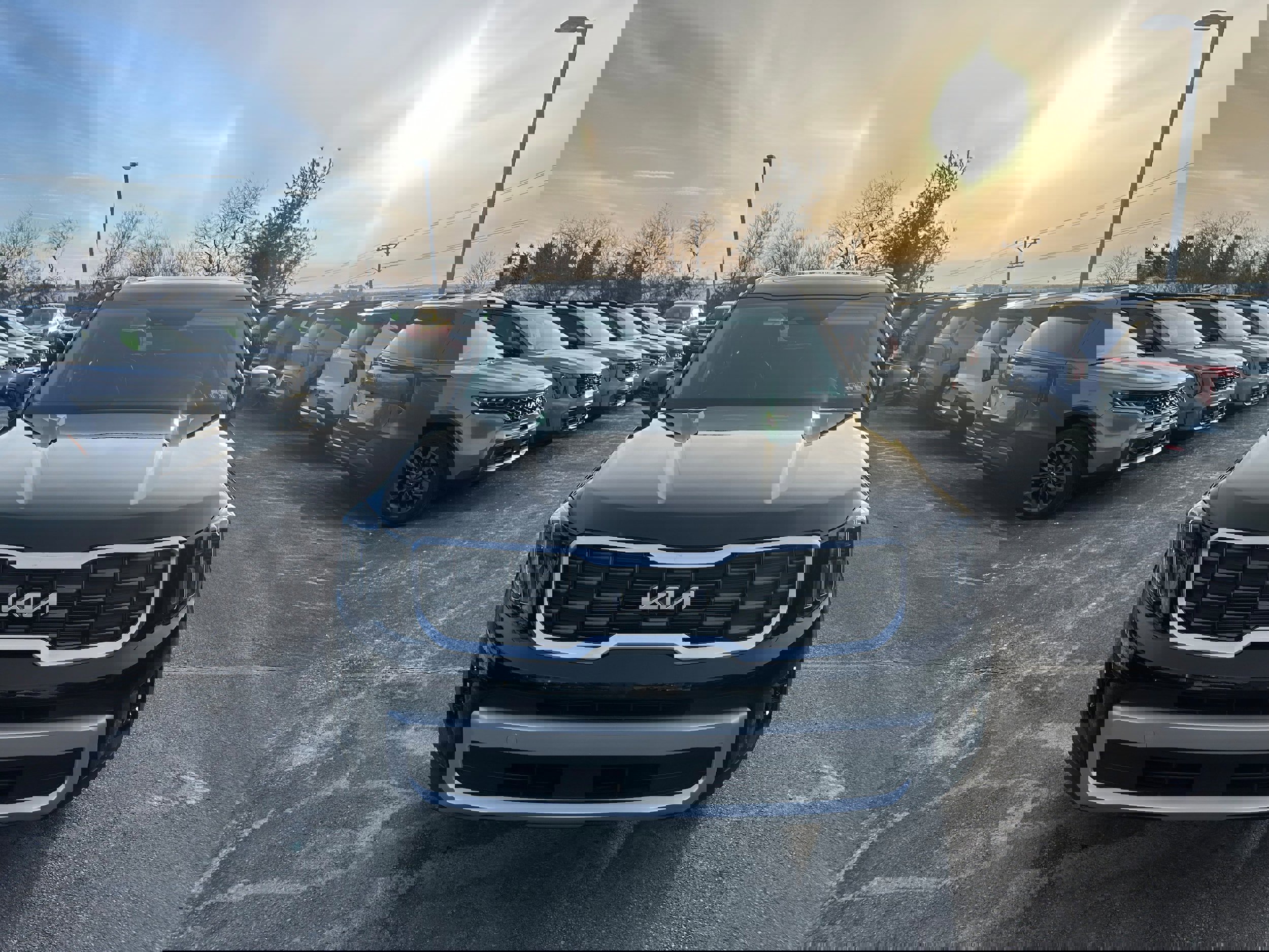 New 2025 Kia Telluride S image 2