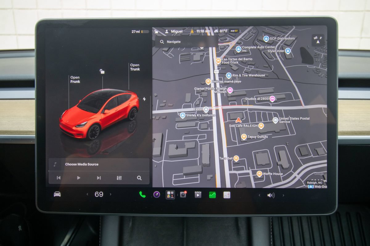 Used 2023 Tesla Model Y Long Range AWD/4WD image 26