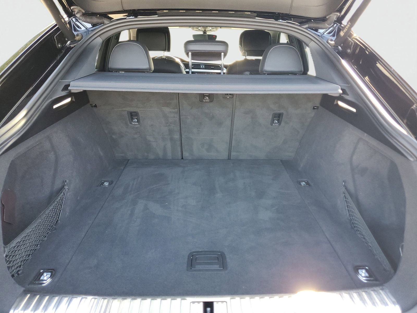 Used 2023 Audi e-tron Premium w/ Convenience Plus Package image 9