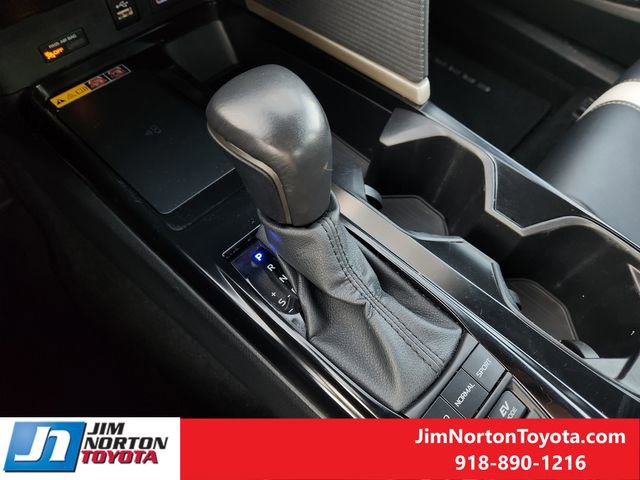 Used 2025 Toyota Camry SE FWD image 20