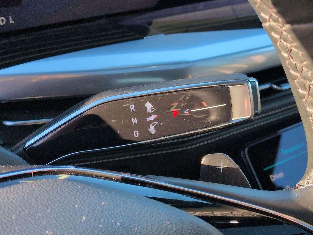 Certified 2025 Cadillac Escalade ESV Premium Luxury image 14