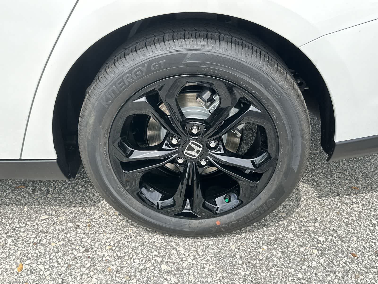 Used 2025 Honda Accord SE image 12