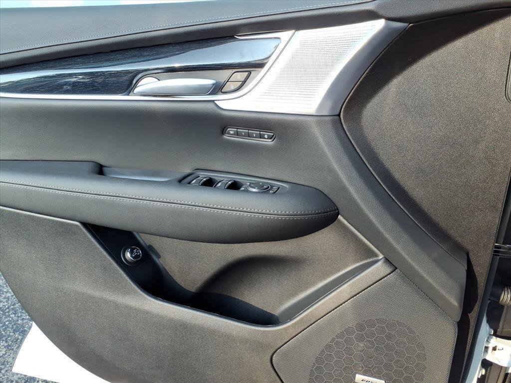 New 2025 Cadillac XT5 Premium Luxury w/ LPO, Floor Liner Package image 15