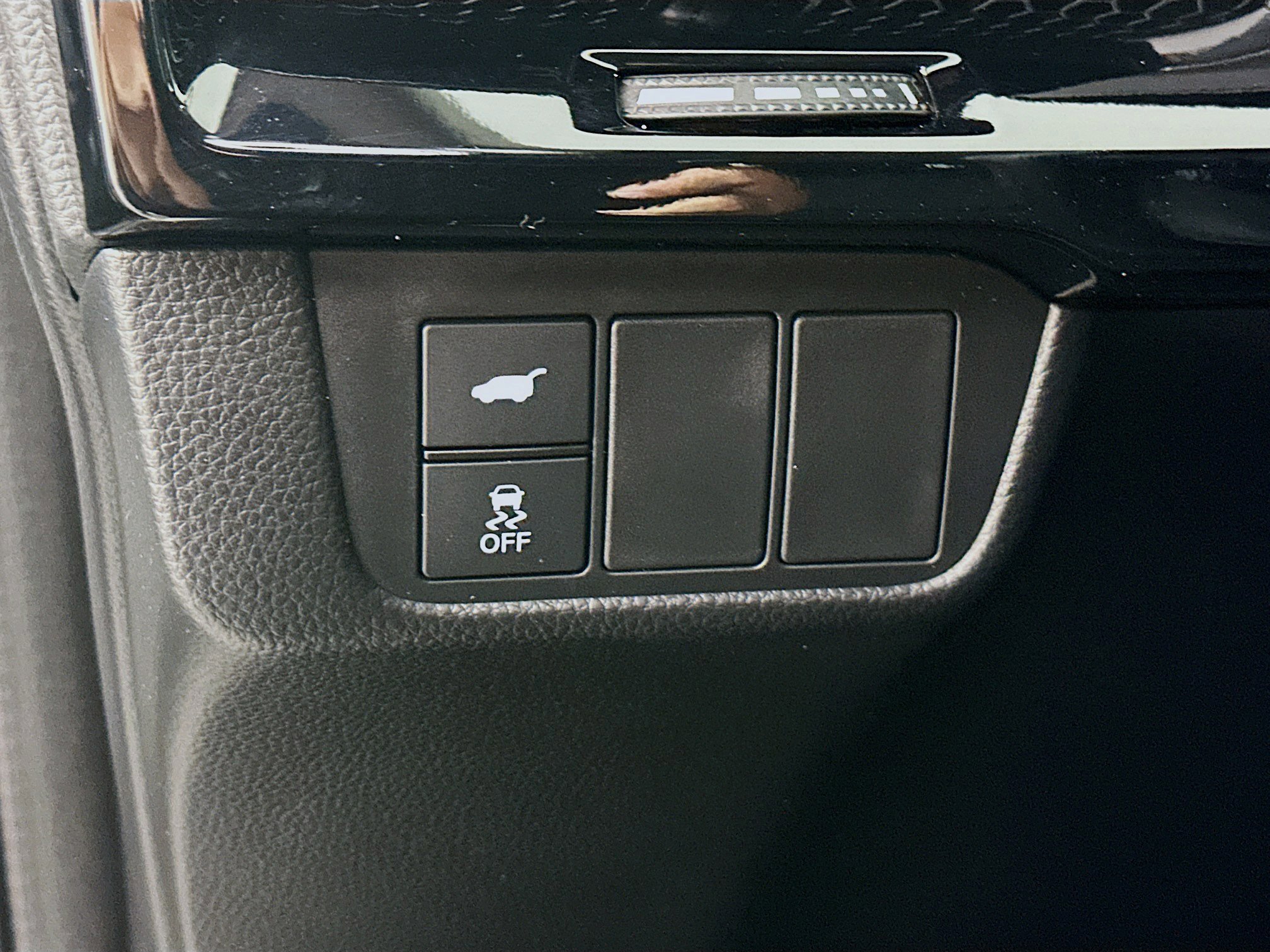 Used 2025 Honda CR-V EX-L image 17