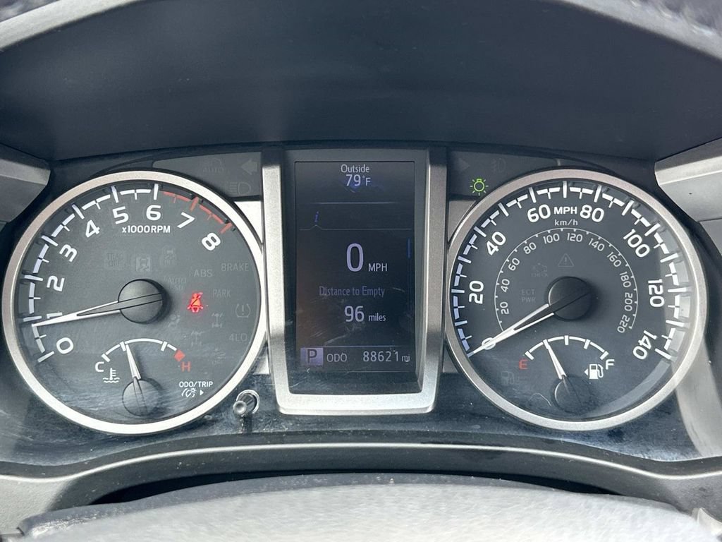 Used 2019 Toyota Tacoma SR5 RWD image 24