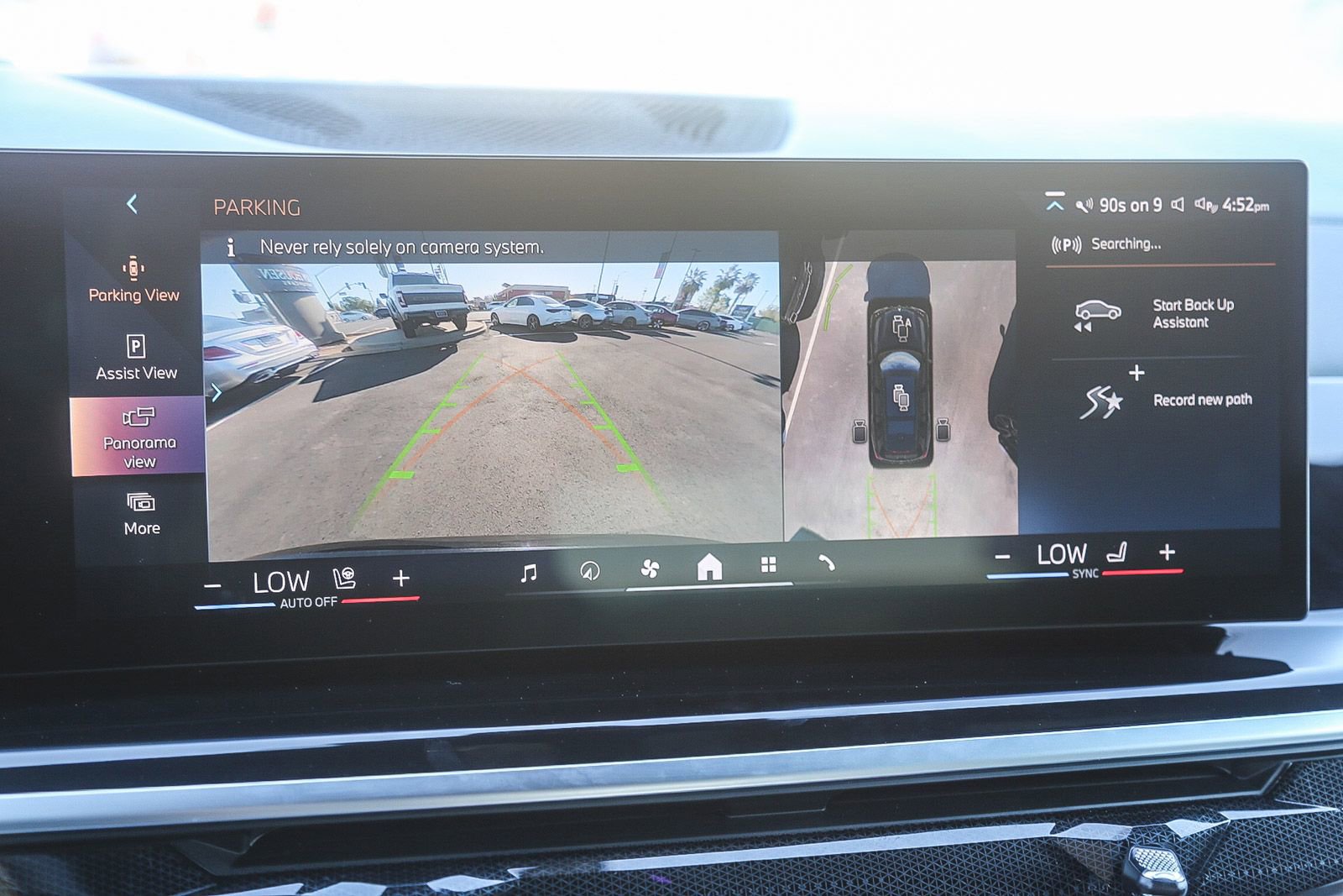 Used 2024 BMW X7 xDrive40i w/ Executive Package image 25