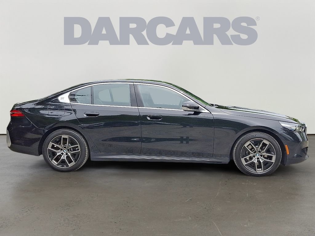 Used 2026 BMW 530i xDrive AWD/4WD image 7