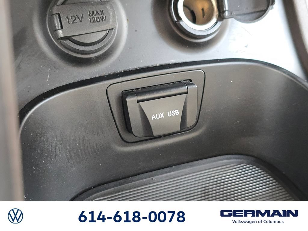 Used 2013 Hyundai Santa Fe Sport FWD image 38