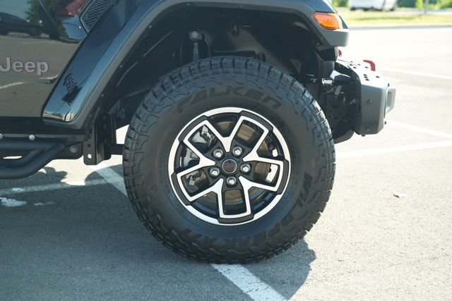 Used 2025 Jeep Gladiator Rubicon AWD/4WD image 48