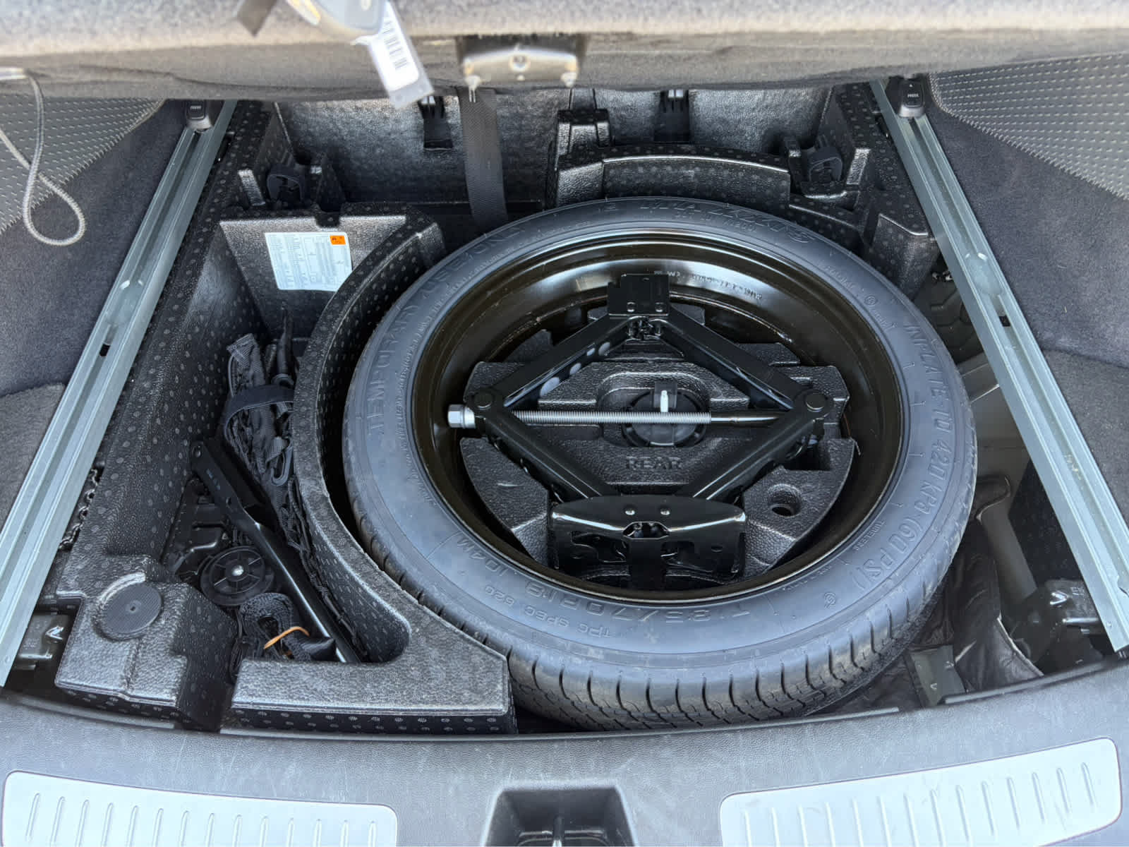 Certified 2025 Cadillac XT5 Premium Luxury AWD/4WD image 19
