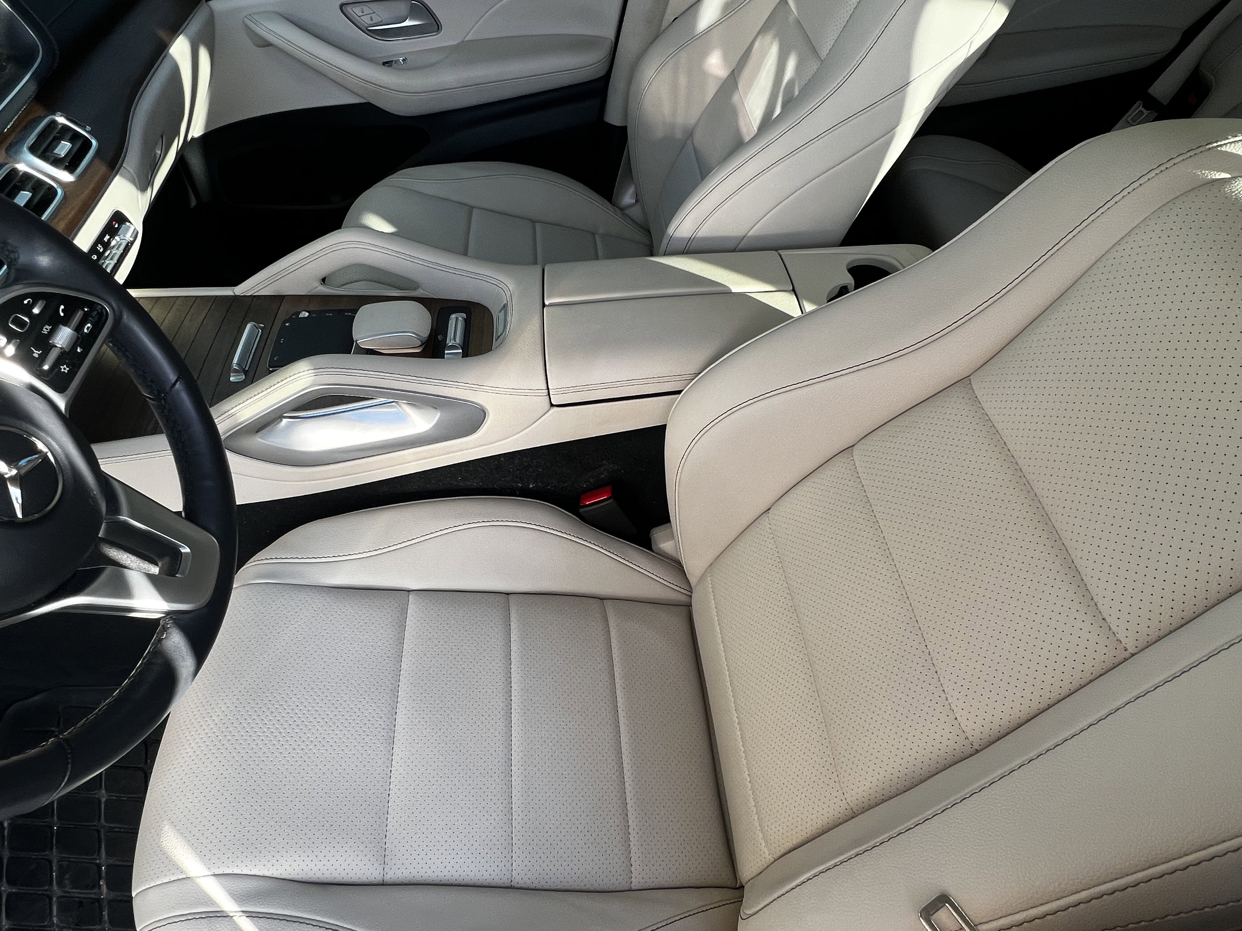 Used 2023 Mercedes-Benz GLS 450 4MATIC image 16