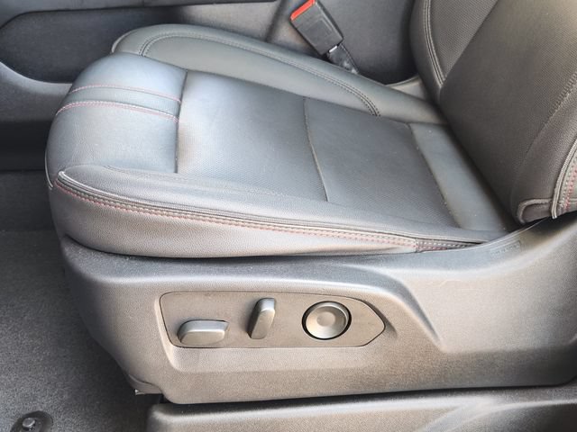 Used 2023 Chevrolet Suburban RST AWD/4WD image 18