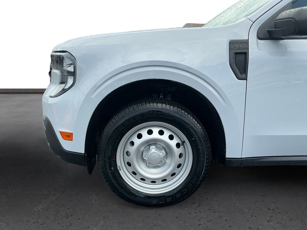 Used 2025 Ford Maverick XL w/ Equipment Group 102A AWD/4WD image 13