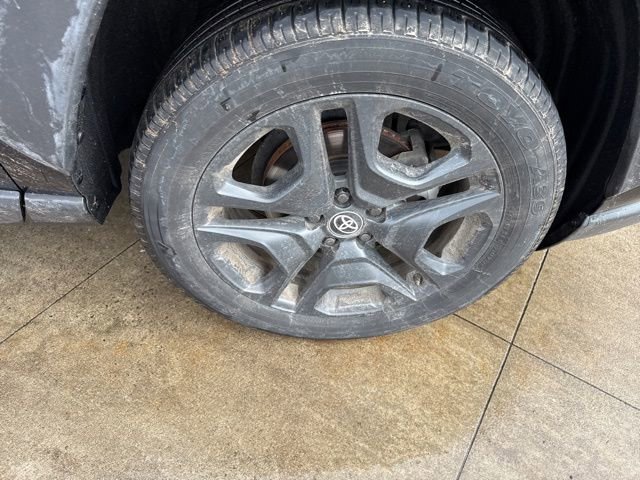 Used 2024 Toyota RAV4 Adventure image 9
