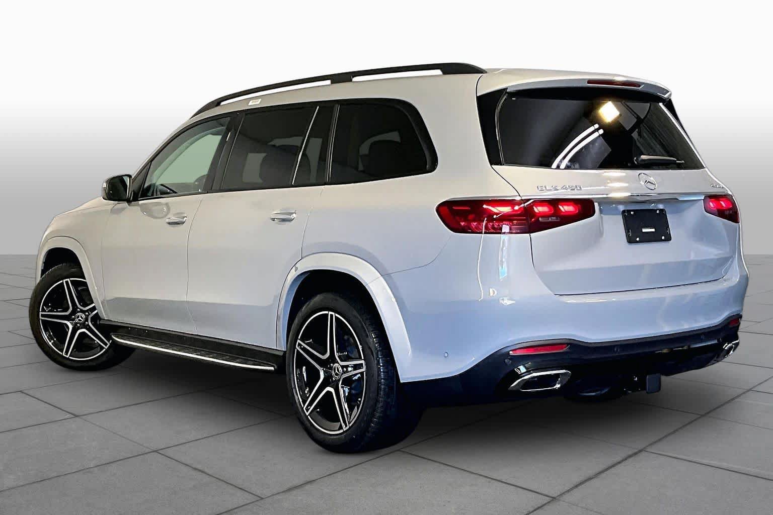 New 2026 Mercedes-Benz GLS 450 4MATIC image 3