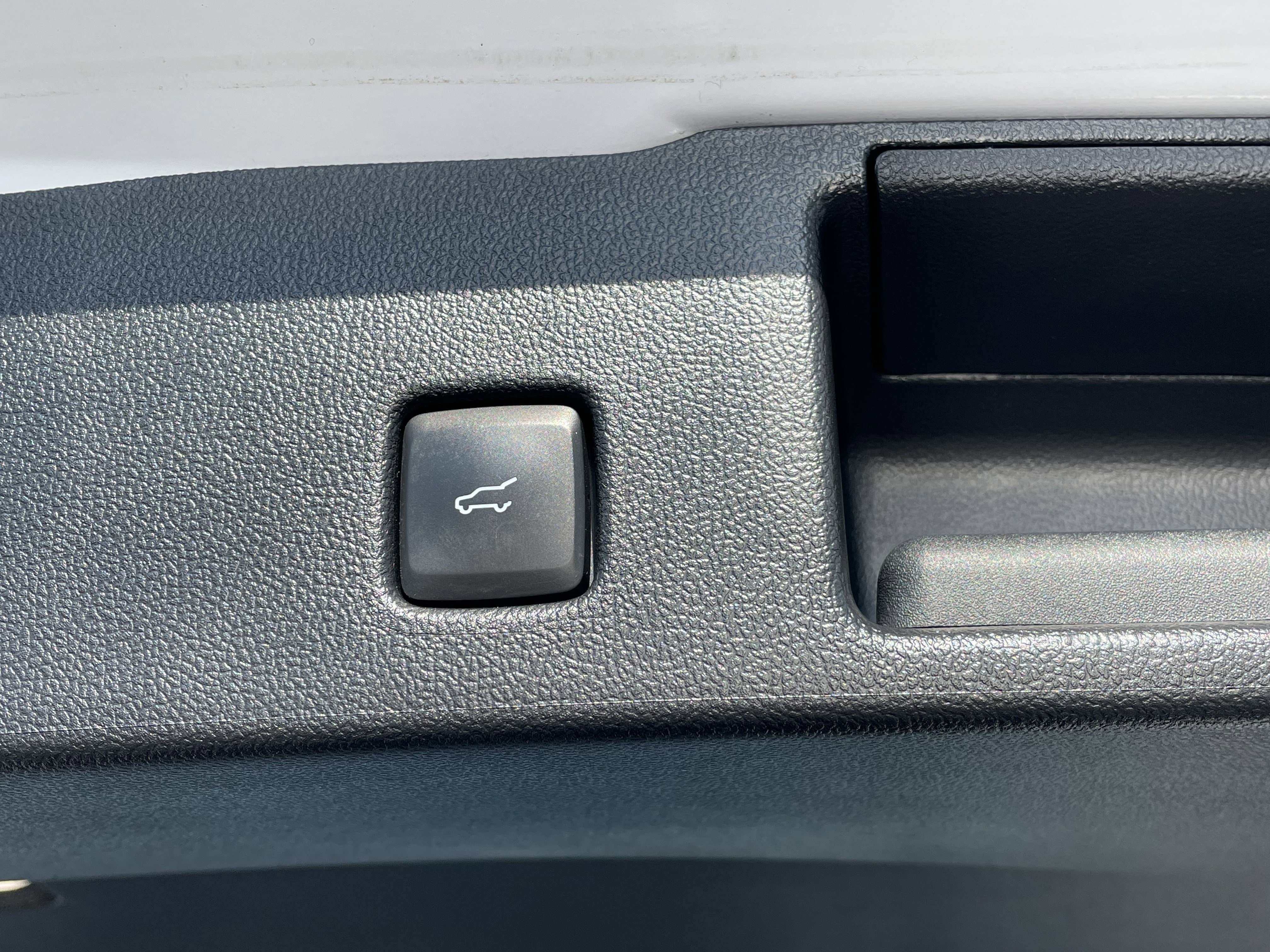 Used 2022 Ford Escape SE w/ Convenience Package image 7