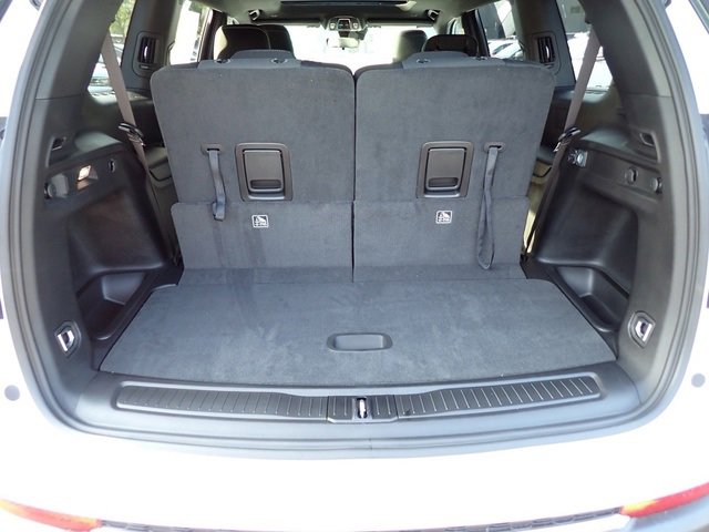 New 2025 Jeep Grand Cherokee L Laredo image 6