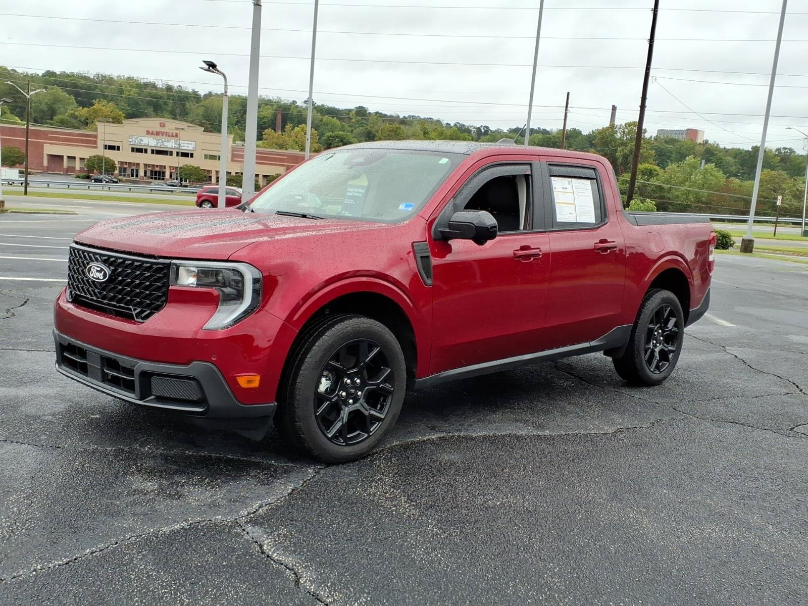 Certified 2025 Ford Maverick Lariat w/ Black Appearance Package AWD/4WD image 4
