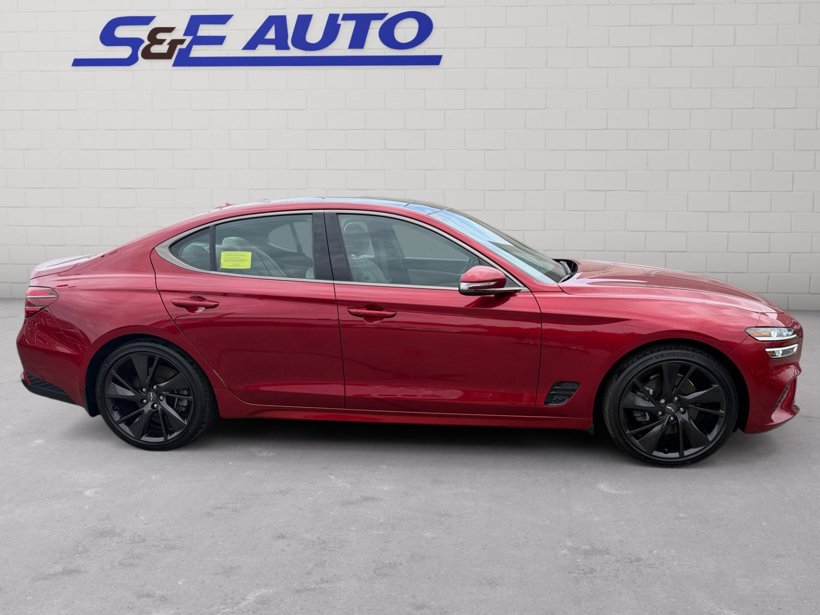 Used 2023 Genesis G70 2.0T w/ Sport Prestige Package AWD/4WD image 5