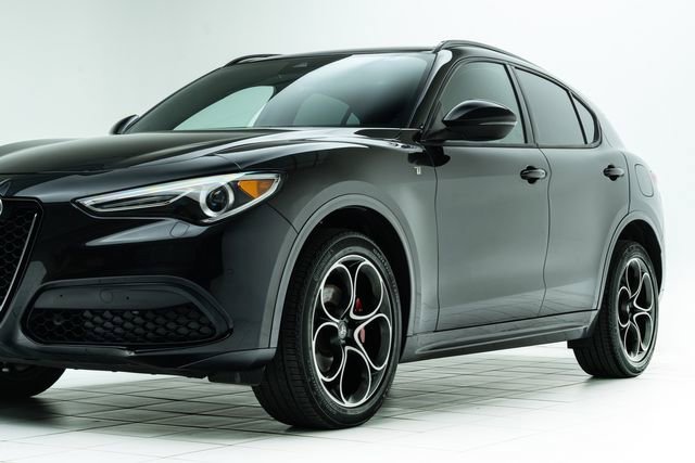 Used 2022 Alfa Romeo Stelvio Ti image 9