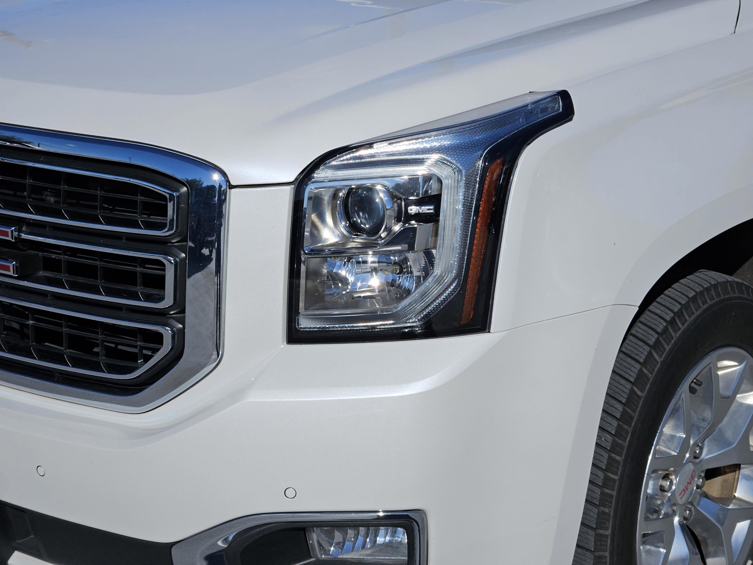 Used 2017 GMC Yukon SLT w/ Open Road Package image 9