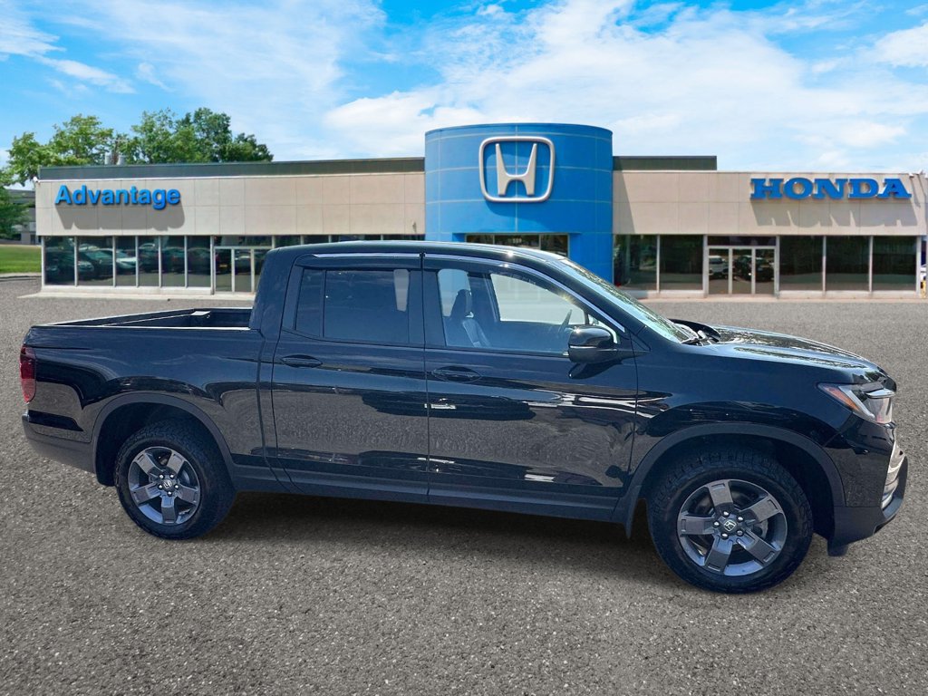 Certified 2025 Honda Ridgeline TrailSport image 3