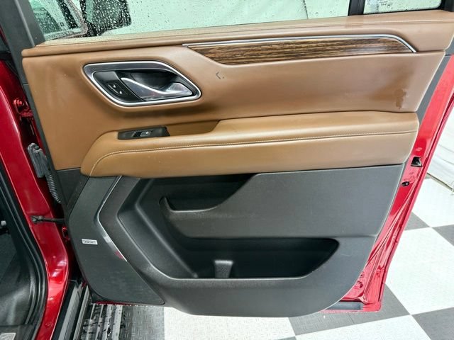 Used 2021 Chevrolet Suburban High Country w/ Premium Package AWD/4WD image 31