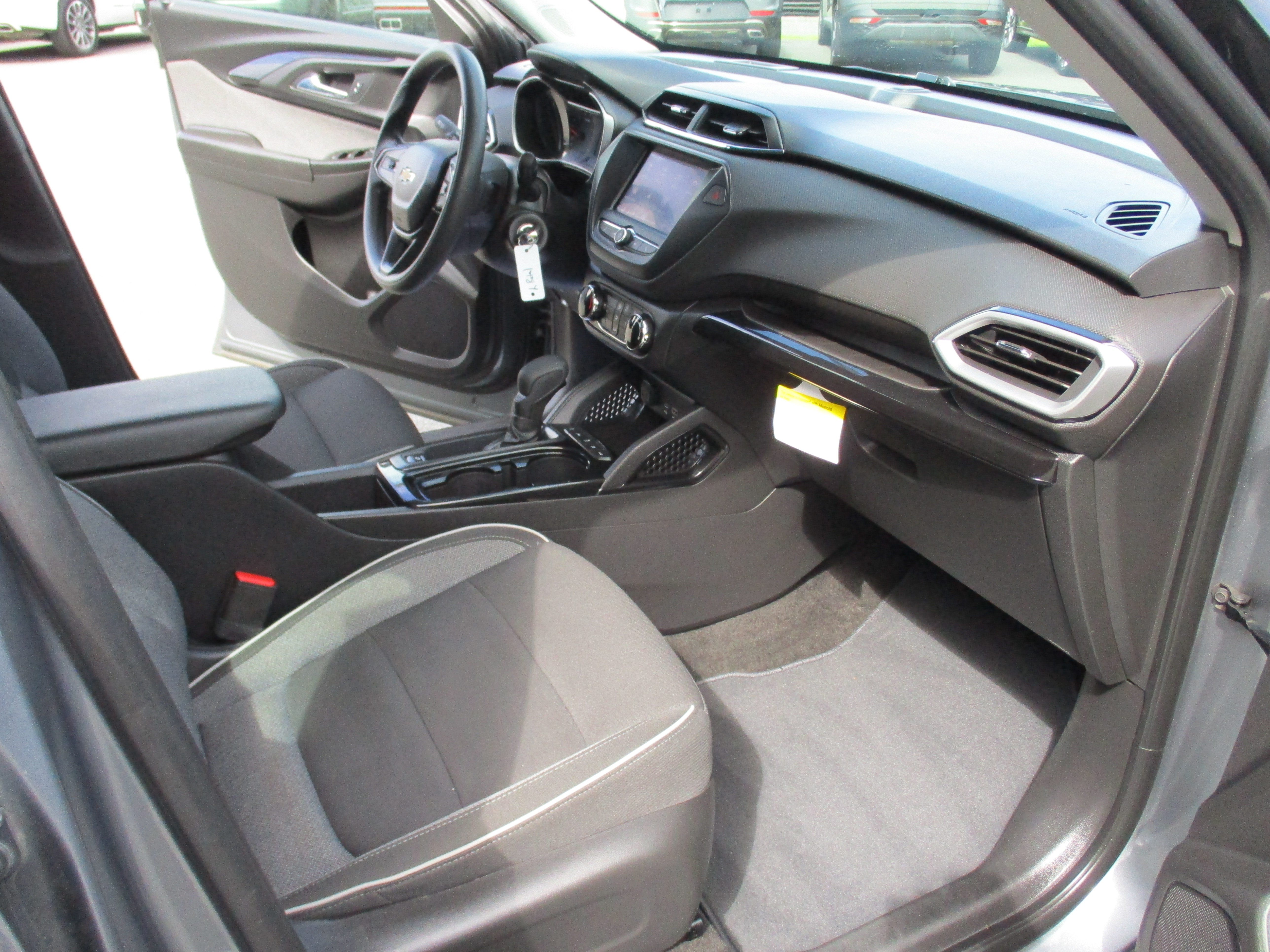 Used 2021 Chevrolet TrailBlazer LS AWD/4WD image 15