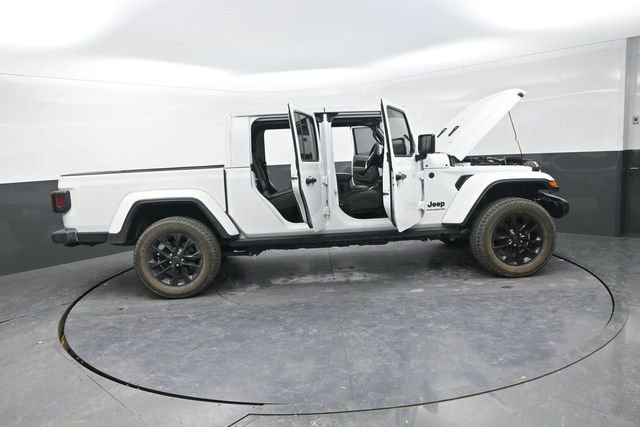 Used 2025 Jeep Gladiator Sport image 33