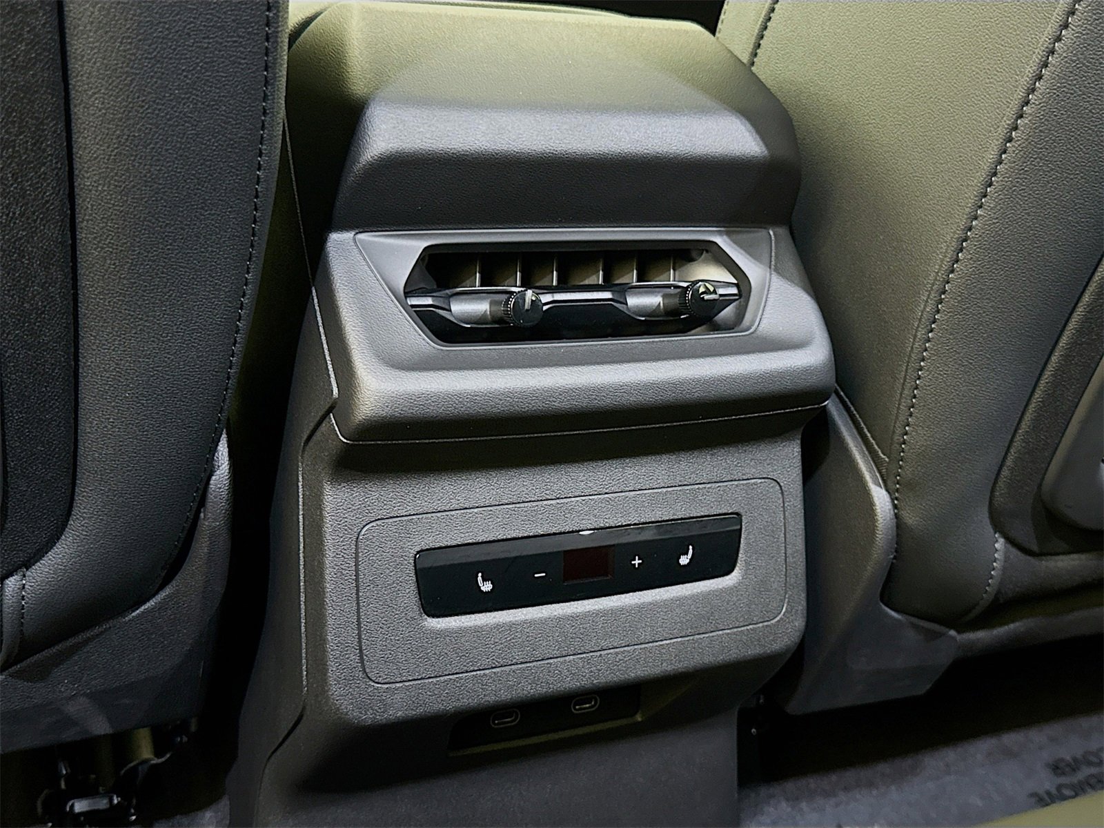 Certified 2025 Audi Q6 e-tron Premium w/ Convenience Package image 25