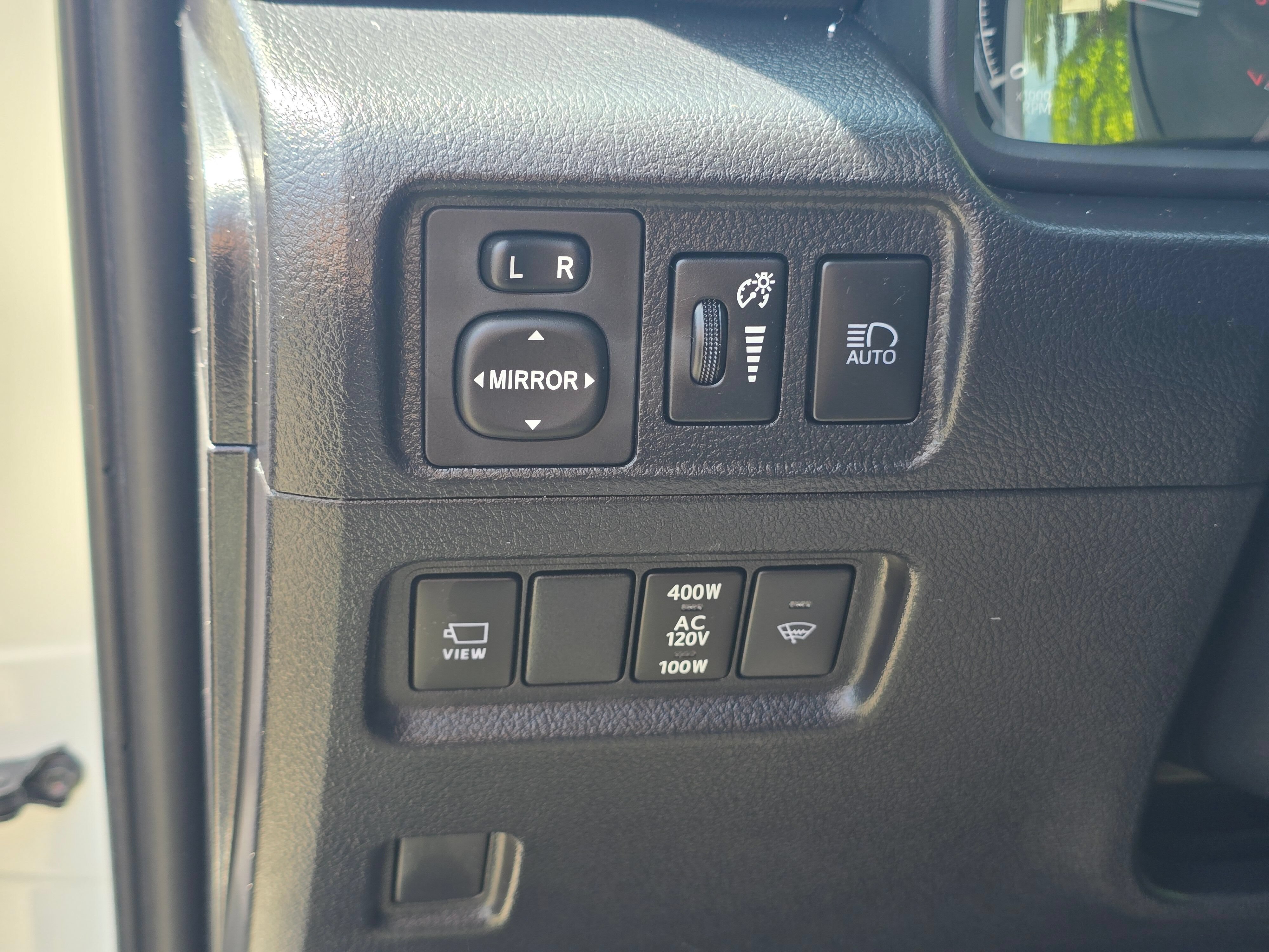 Used 2023 Toyota 4Runner Limited AWD/4WD image 23