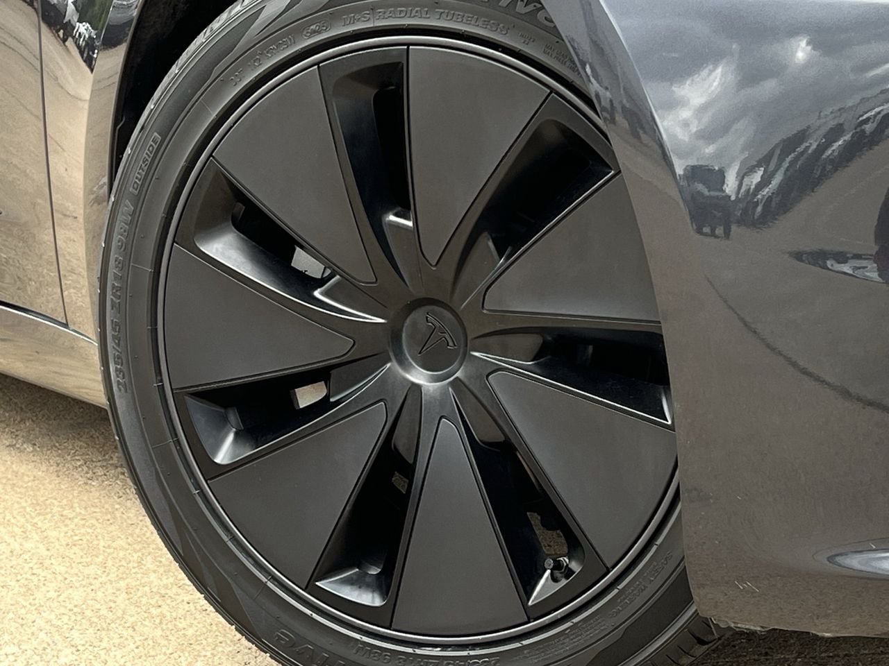 Used 2024 Tesla Model 3 Standard Range RWD image 25