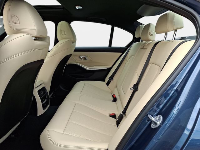 New 2026 BMW 330i xDrive Sedan w/ M Sport Package AWD/4WD image 9