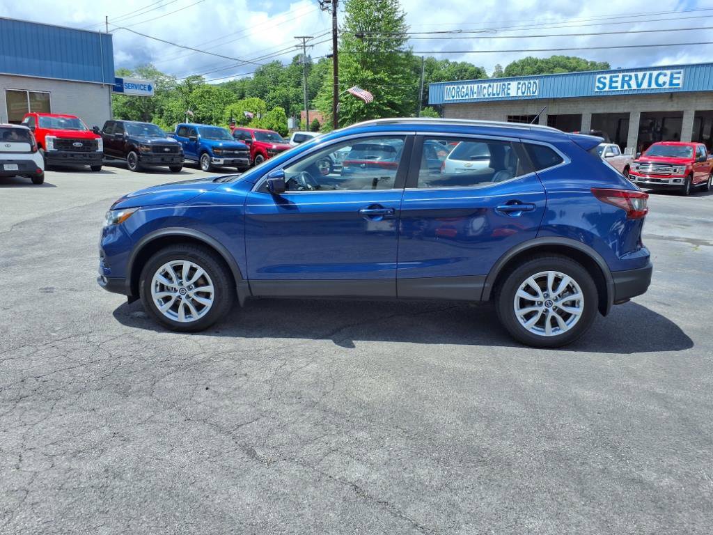Used 2022 Nissan Rogue Sport SV w/ Technology Package image 2