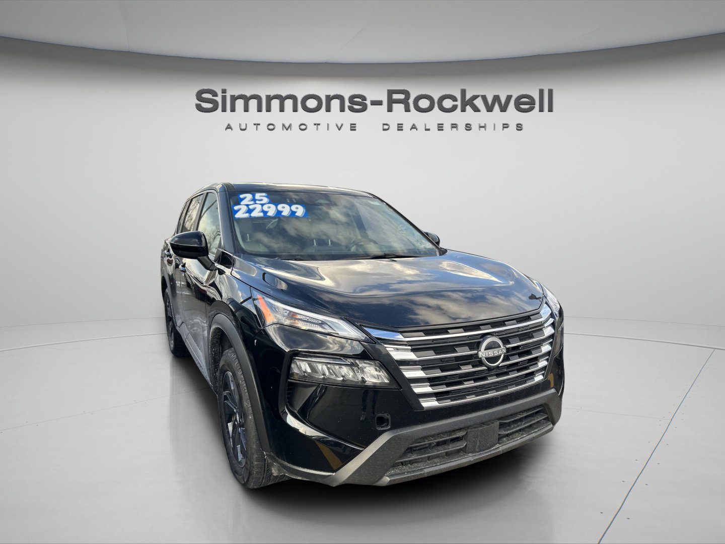 Used 2025 Nissan Rogue SV AWD/4WD image 4