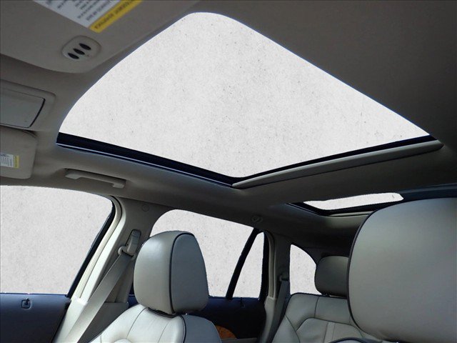 Used 2015 Lincoln MKX AWD w/ Equipment Group 102A image 14